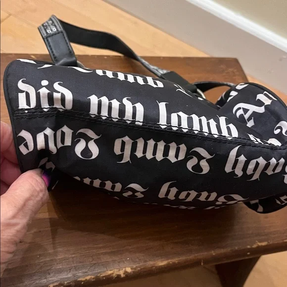 Gwen Stefani L.A.M.B. for LeSportsac Baby Barrel Bag - Picture 8 of 8